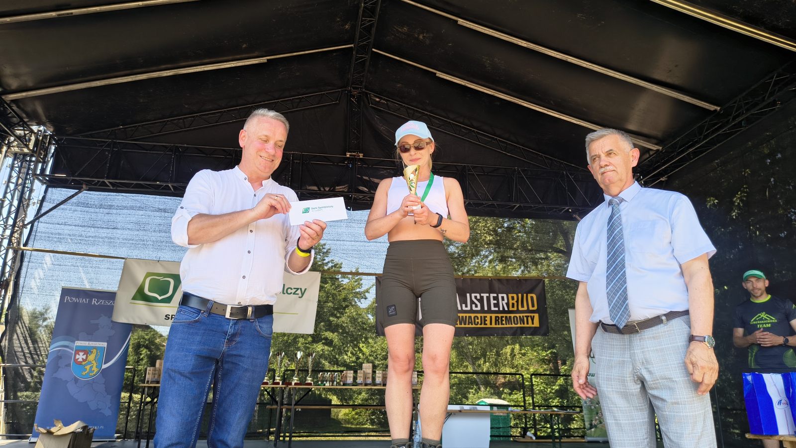 Dekoracja kobiet — Aldona Domino, kategoria Rucking, Lubeński Cross 2026