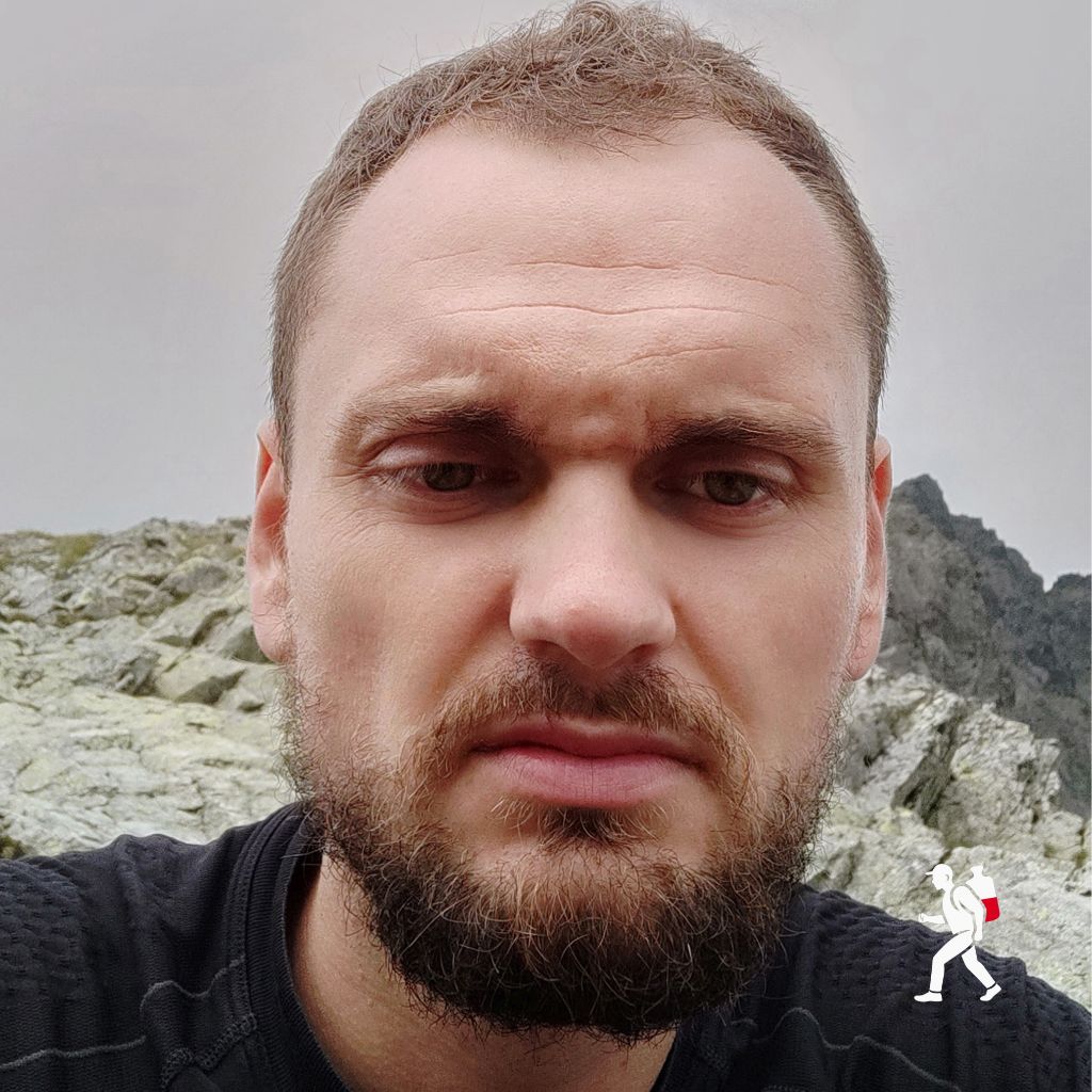 Zmęczony ale szczęśliwy po ekstremalnym biegu w Tatrach Wysokich